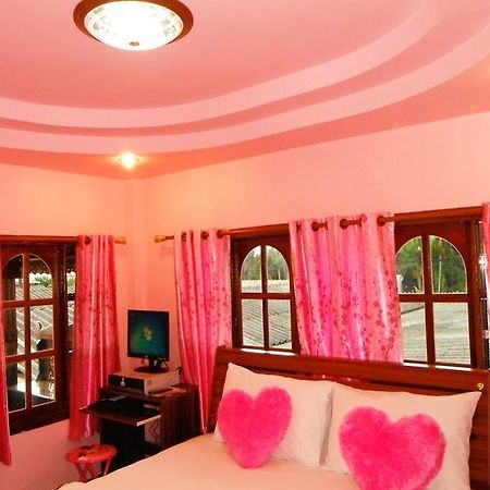 Suksomjai Hotel Районг Номер фото