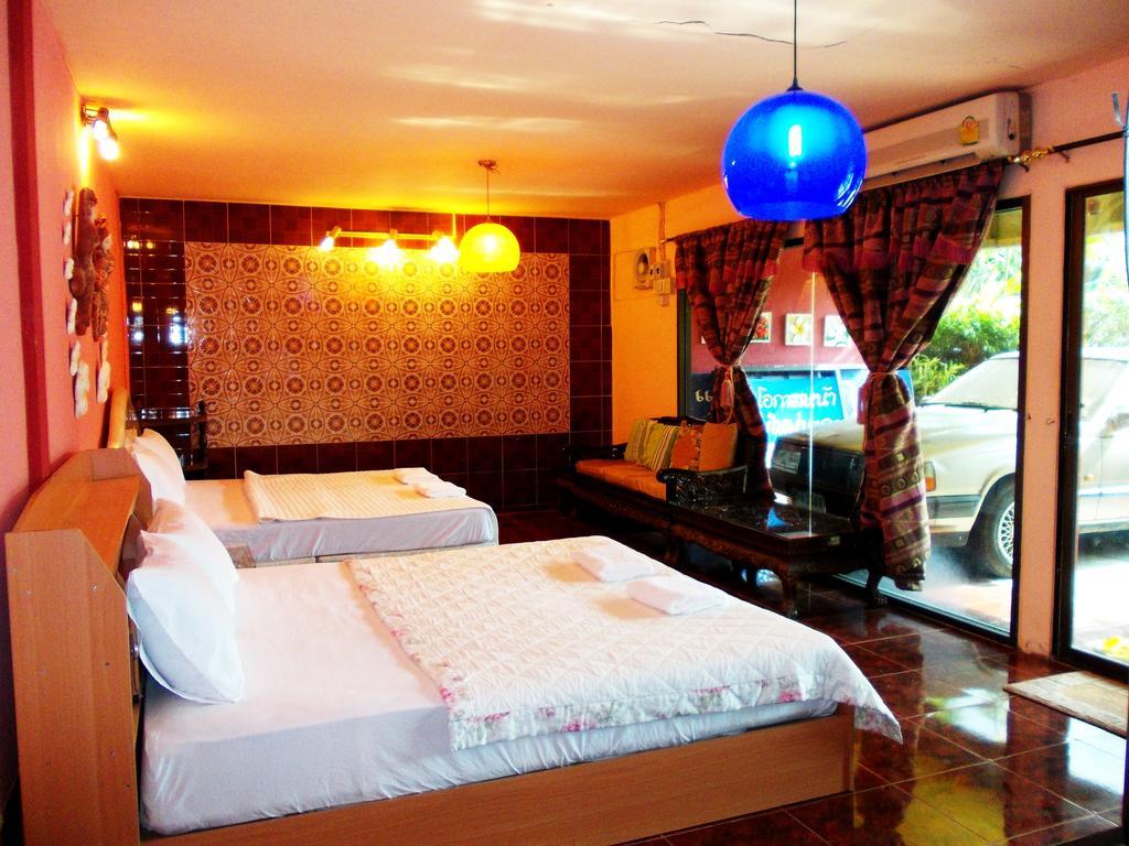Suksomjai Hotel Районг Экстерьер фото